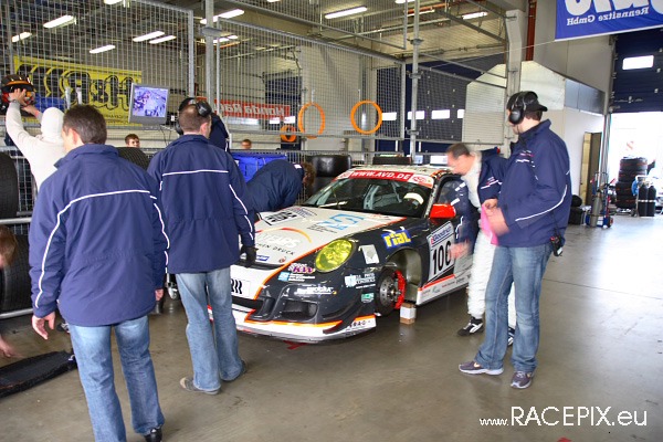 VLN 26-04-2008 01 Training Fahrerlager 001