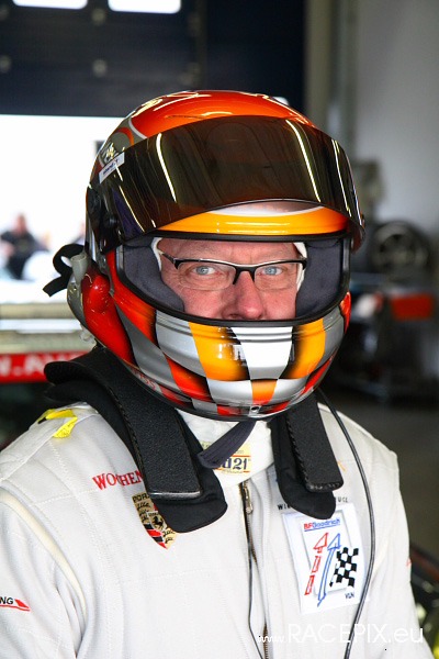 VLN 26-04-2008 01 Training Fahrerlager 002