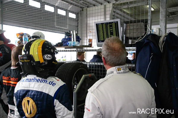 VLN 26-04-2008 01 Training Fahrerlager 025