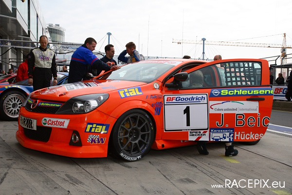 VLN 26-04-2008 01 Training Fahrerlager 039