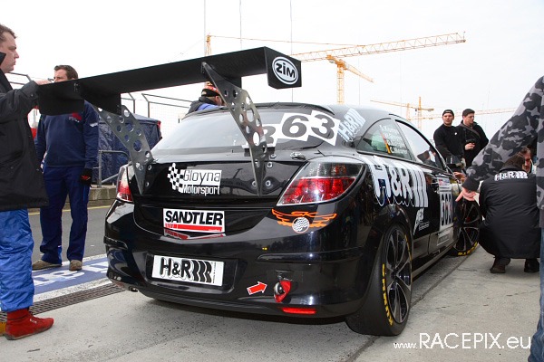 VLN 26-04-2008 01 Training Fahrerlager 053