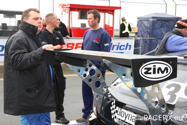 VLN 26-04-2008 01 Training Fahrerlager 054