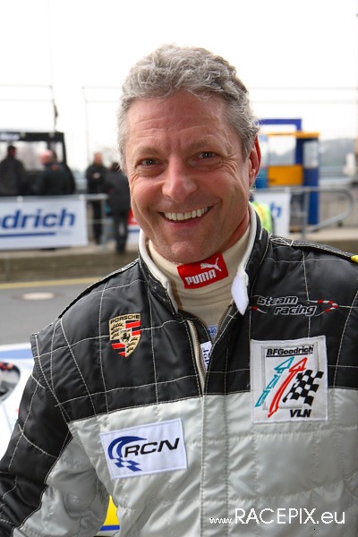 VLN 26-04-2008 01 Training Fahrerlager 073