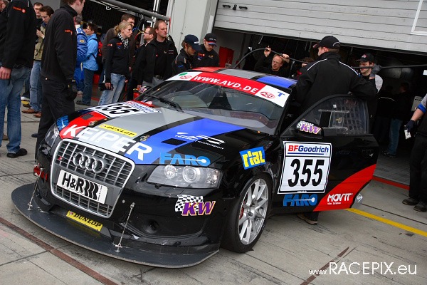 VLN 26-04-2008 01 Training Fahrerlager 082