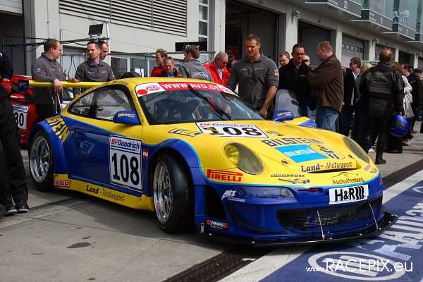 VLN 26-04-2008 01 Training Fahrerlager 097