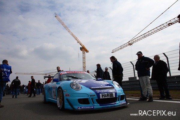 VLN 26-04-2008 01 Training Fahrerlager 100