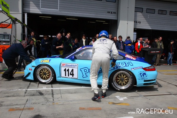 VLN 26-04-2008 03 Boxenstops 28