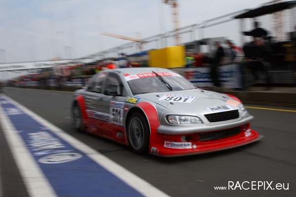 VLN 26-04-2008 03 Boxenstops 47