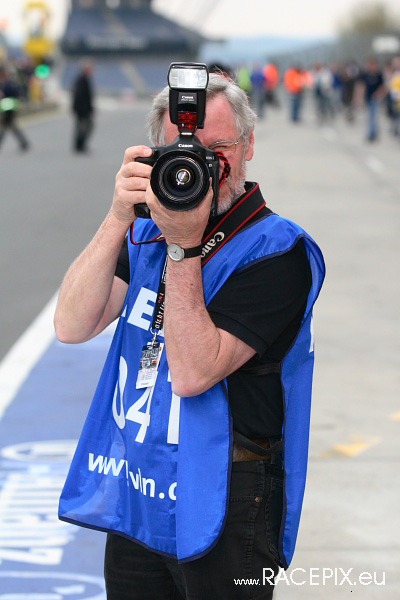 VLN 26-04-2008 06 Rennende+Siegerehrung 03