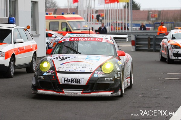 VLN 26-04-2008 06 Rennende+Siegerehrung 11