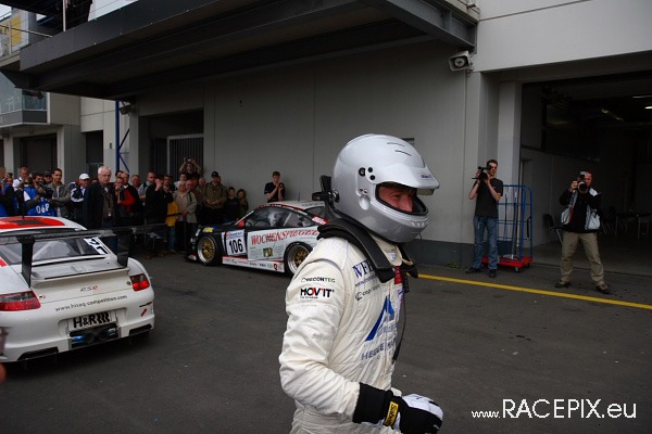 VLN 26-04-2008 06 Rennende+Siegerehrung 12