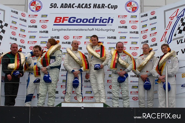 VLN 26-04-2008 06 Rennende+Siegerehrung 30