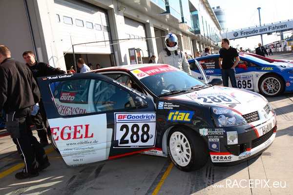 VLN 10-05-2008 01 Training Fahrerlager 008