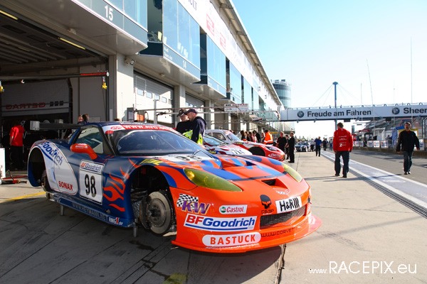VLN 10-05-2008 01 Training Fahrerlager 013