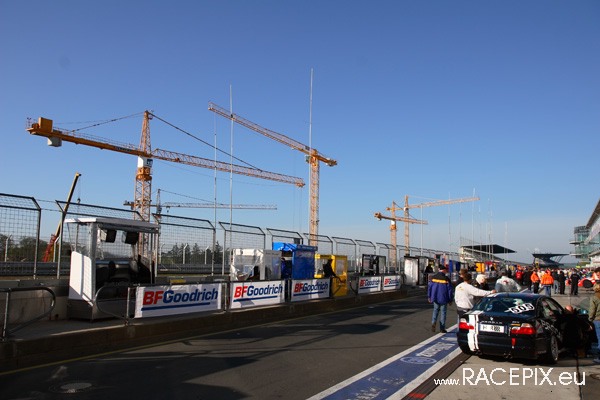 VLN 10-05-2008 01 Training Fahrerlager 021