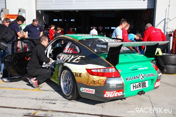 VLN 10-05-2008 01 Training Fahrerlager 048