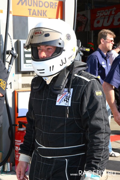 VLN 10-05-2008 01 Training Fahrerlager 049