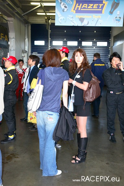 VLN 10-05-2008 01 Training Fahrerlager 063