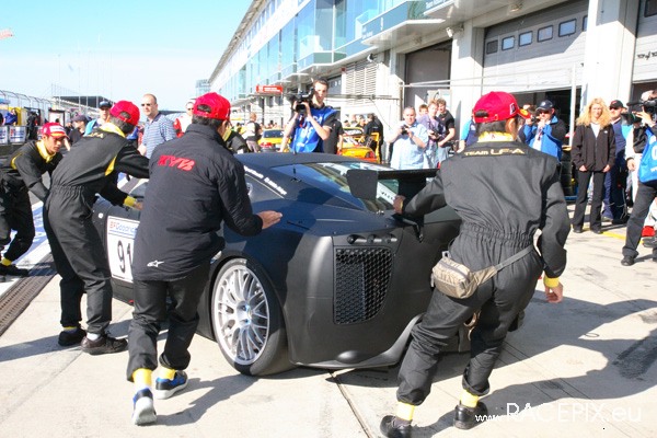 VLN 10-05-2008 01 Training Fahrerlager 065