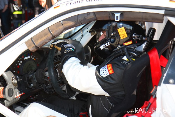 VLN 10-05-2008 01 Training Fahrerlager 082