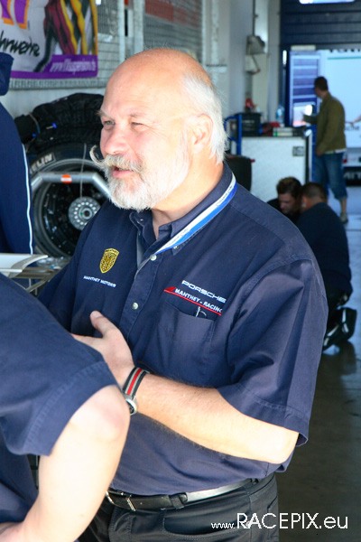 VLN 10-05-2008 01 Training Fahrerlager 089