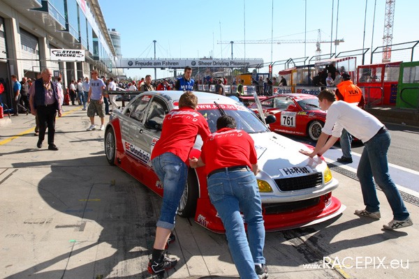 VLN 10-05-2008 01 Training Fahrerlager 097