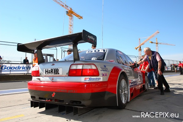VLN 10-05-2008 01 Training Fahrerlager 098