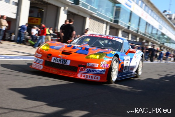 VLN 10-05-2008 01 Training Fahrerlager 100