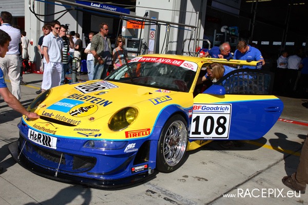 VLN 10-05-2008 01 Training Fahrerlager 102