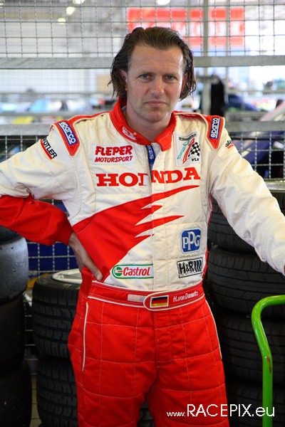 VLN 10-05-2008 01 Training Fahrerlager 121