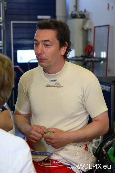 VLN 10-05-2008 01 Training Fahrerlager 123