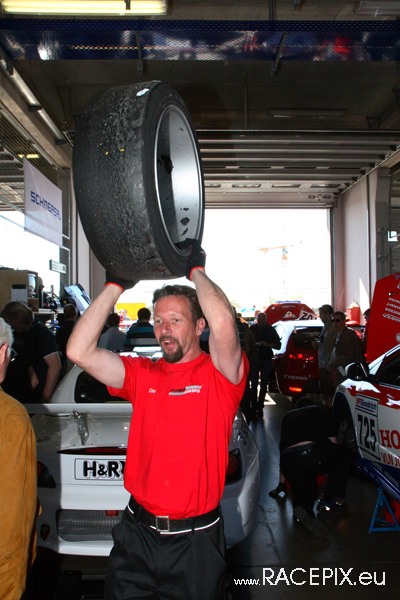 VLN 10-05-2008 01 Training Fahrerlager 131