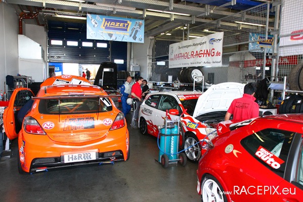 VLN 10-05-2008 01 Training Fahrerlager 138