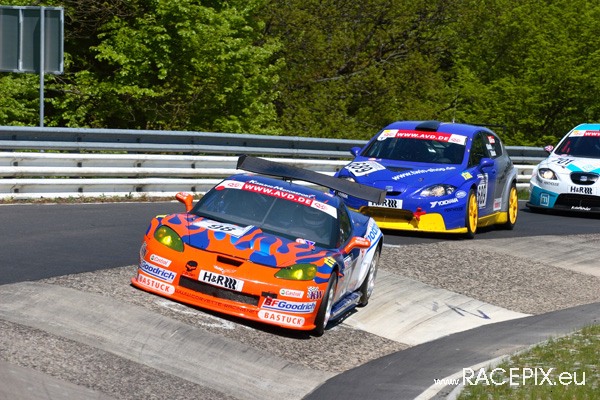 VLN 10-05-2008 04 Karussell aussen 017