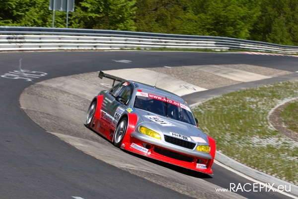 VLN 10-05-2008 04 Karussell aussen 085