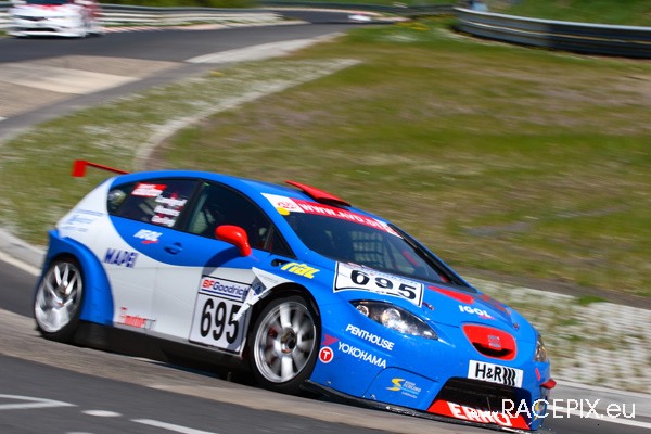 VLN 10-05-2008 04 Karussell aussen 090