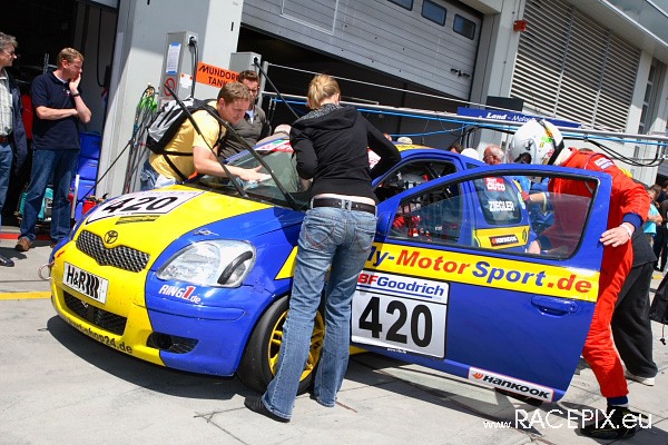 VLN-05 2008-06-21 03 Boxenstops IMG_0957