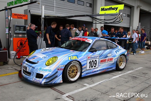 VLN-05 2008-06-21 03 Boxenstops IMG_1024