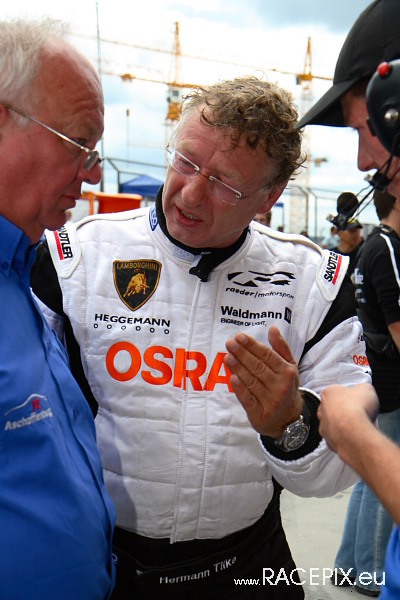 VLN-05 2008-06-21 03 Boxenstops IMG_1053