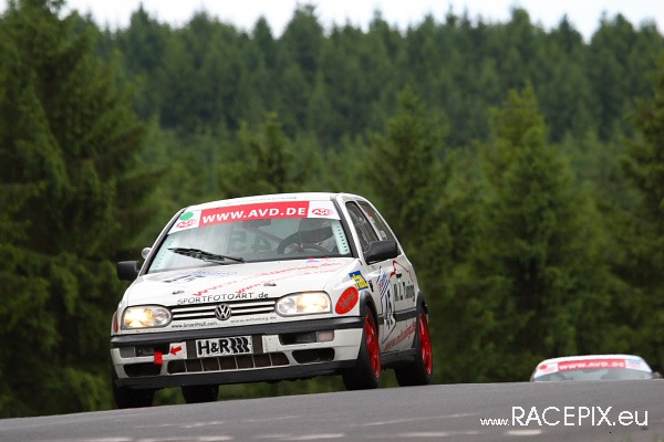 VLN-05 2008-06-21 04 Anfahrt Pflanzgarten IMG_1088