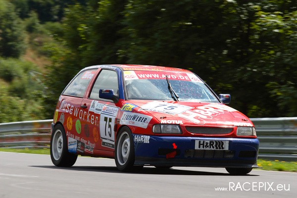 VLN-07 2008-07-19 03 Mittelteil Hatzenbach IMG_0785