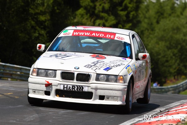 VLN-07 2008-07-19 05 Pflanzgarten Sprunghuegel IMG_1235