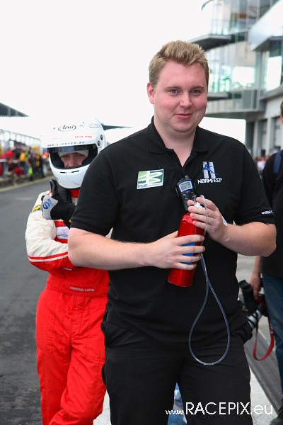 VLN-07 2008-07-19 07 Boxengasse + Siegerehrung IMG_2061