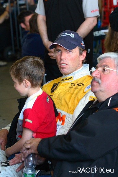 VLN-07 2008-07-19 07 Boxengasse + Siegerehrung IMG_2115