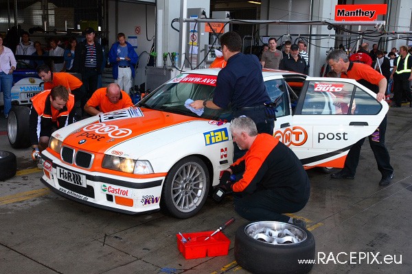 VLN-07 2008-07-19 07 Boxengasse + Siegerehrung IMG_2133