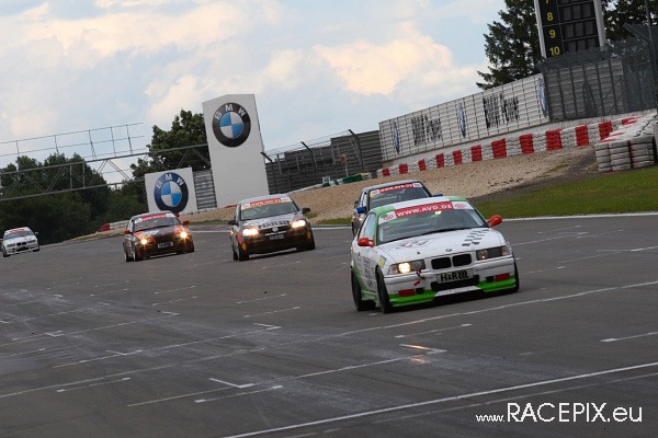 VLN-07 2008-07-19 07 Boxengasse + Siegerehrung IMG_2195