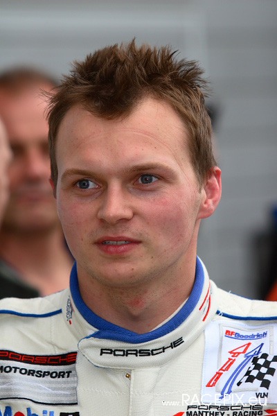 VLN-07 2008-07-19 07 Boxengasse + Siegerehrung IMG_2237