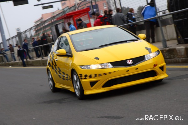 VLN-Test 15-03-2008 01 Fahrerlager 059