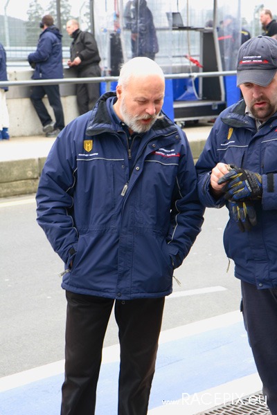 VLN-Test 15-03-2008 01 Fahrerlager  087