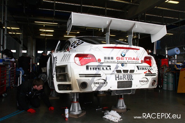 VLN-Test 15-03-2008 03 Fahrerlager 09